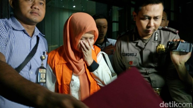 2 Kadis Pemprov Jatim yang Ditangkap KPK Baru Dipromosikan 2 Kadis Pemprov Jatim yang Ditangkap KPK Baru Dipromosikan