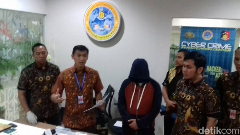Retas Situs Dewan Pers, Housekeeper Hotel Ditangkap Bareskrim Retas Situs Dewan Pers, Housekeeper Hotel Ditangkap Bareskrim