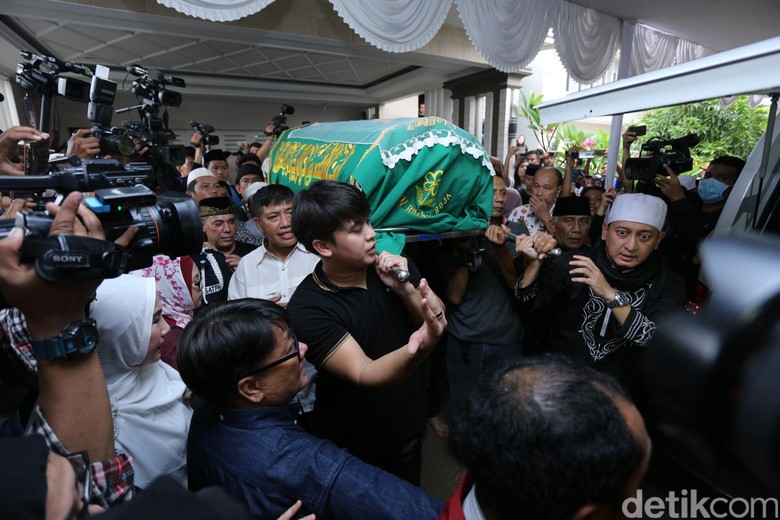 Sebelum Meninggal, Jupe Sempat Diberi Alat Pacu Jantung Sebelum Meninggal, Jupe Sempat Diberi Alat Pacu Jantung