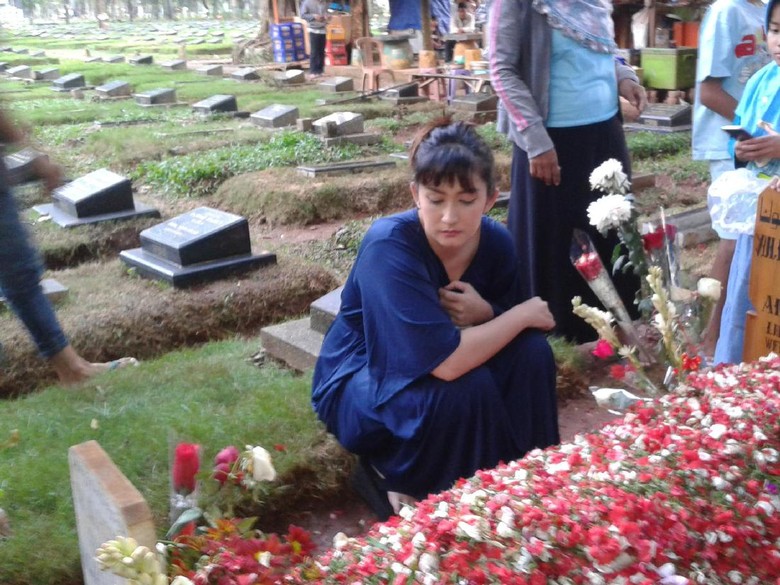 Cerita Nafa Urbach Bertemu Julia Perez yang Tengah Berbahagia di Mimpi
