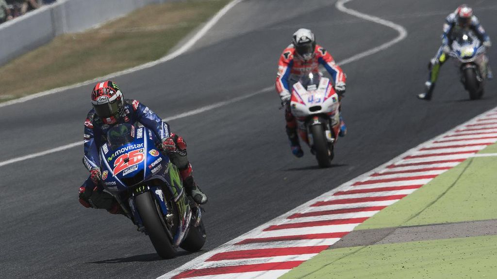 Drama Besar di Catalunya untuk Vinales Drama Besar di Catalunya untuk Vinales
