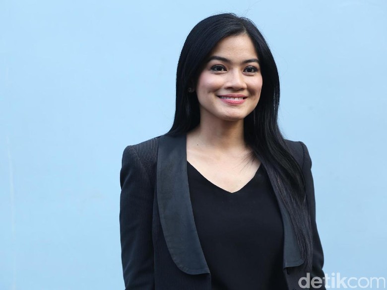 Titi Kamal Kagumi Akting Pandji di Insya Allah Sah Titi Kamal Kagumi Akting Pandji di Insya Allah Sah