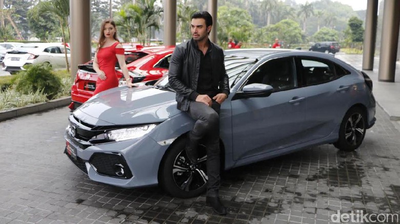 Honda Harap Pengguna Jazz Upgrade ke Civic Honda Harap Pengguna Jazz Upgrade ke Civic