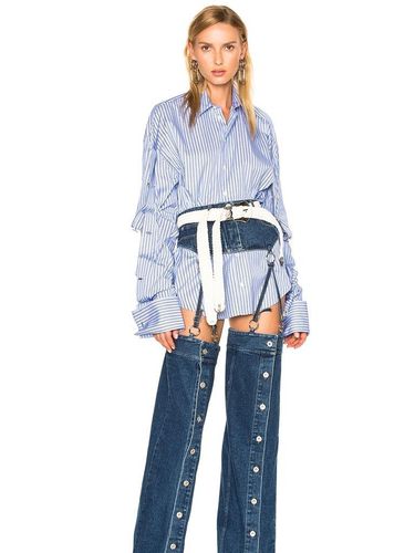 Asos Rilis Jeans Aneh Untuk Pamer Belahan Bokong