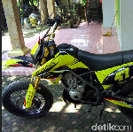 Si Kuning Kawasaki D-Tracker yang Menawan Si Kuning Kawasaki D-Tracker yang Menawan