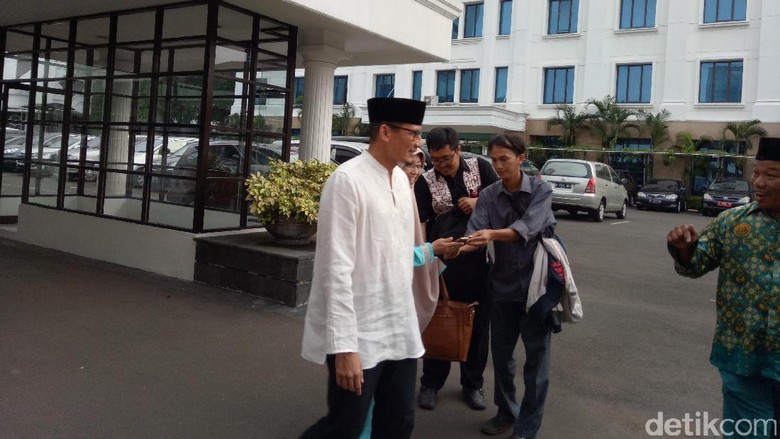 Sandiaga dan Ical Hadiri Buka Bersama ICMI di Kantor JK Sandiaga dan Ical Hadiri Buka Bersama ICMI di Kantor JK