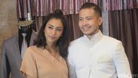 Tyas Mirasih Antar Kekasih Fitting Baju Jelang Nikah