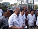 Sepekan Jelang Lebaran   , Dua Menteri Tinjau Pasar hingga Rumah Potong