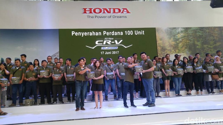 100 Unit Honda All New Honda CR-V Resmi Dikirim ke Konsumen 100 Unit Honda All New Honda CR-V Resmi Dikirim ke Konsumen