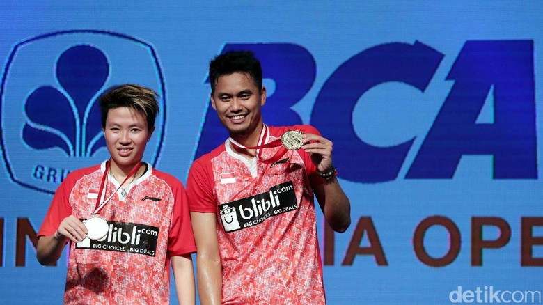 Indonesia Open 2017: 3 untuk Liliyana, 1 Koleksi Owi Indonesia Open 2017: 3 untuk Liliyana, 1 Koleksi Owi