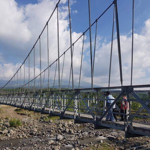 Penampakan Jembatan Gantung yang Diresmikan Jokowi di Temanggung