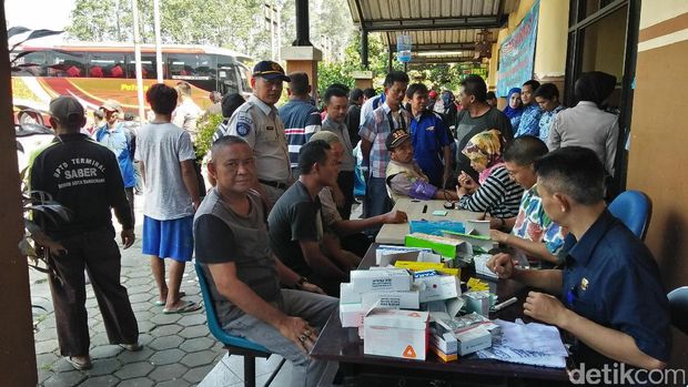Mudik 2017, Sopir di Terminal Poris Tangerang Jalani Tes Urine