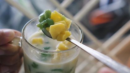nikmatnya berbuka dengan es cendol