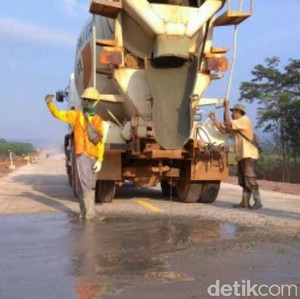 Konsumsi Semen Nasional Turun 1,2% di Semester I-2017