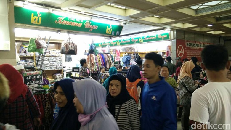 Daya Beli Masyarakat RI Turun? Ini Kata Kepala Bappenas Daya Beli Masyarakat RI Turun? Ini Kata Kepala Bappenas