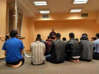 Ramadan di Polandia: Puasa 19 Jam di Tengah Ujian & Rindu Kampung