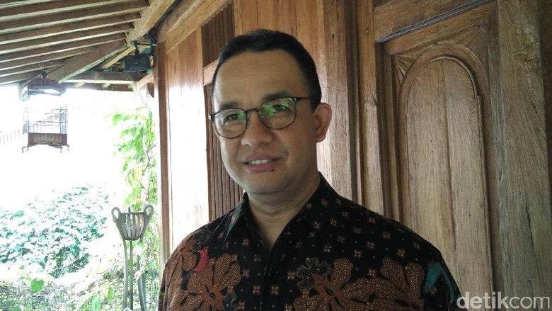 Sandi Sebut DP 0 Rupiah untuk Gaji 7 Juta, Anies: Lihat di Website Sandi Sebut DP 0 Rupiah untuk Gaji 7 Juta, Anies: Lihat di Website