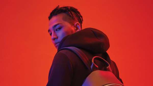 Bintang K-Pop TaeYang Big Bang Didapuk Jadi Desainer Fendi Bintang K-Pop TaeYang Big Bang Didapuk Jadi Desainer Fendi