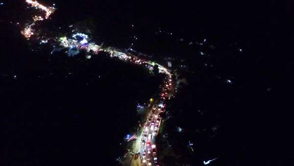Nagreg Arah Garut dan Tasik Macet, Kendaraan Nyaris Tak Bergerak Nagreg Arah Garut dan Tasik Macet, Kendaraan Nyaris Tak Bergerak