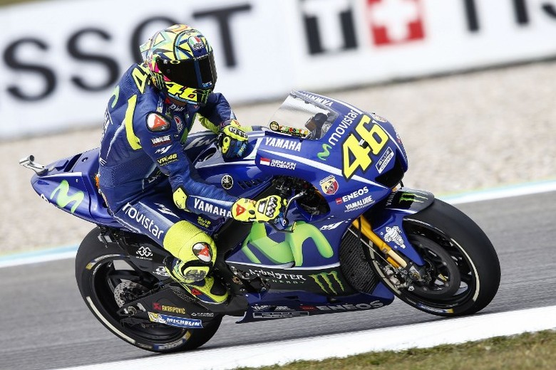 Rossi Menangi Balapan Seru di Assen Rossi Menangi Balapan Seru di Assen
