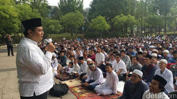 Dubes Umar Hadi: Sebagai Minoritas di Korsel WNI Harus Bersyukur Dubes Umar Hadi: Sebagai Minoritas di Korsel WNI Harus Bersyukur
