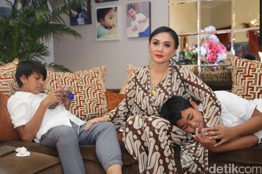 Yuni Shara Makin Fresh di Usia 45 Tahun