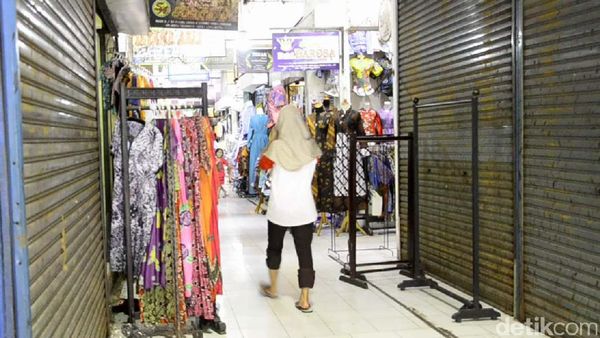 Pemudik Lewat Tol, Omset Pedagang Batik Pekalongan Turun