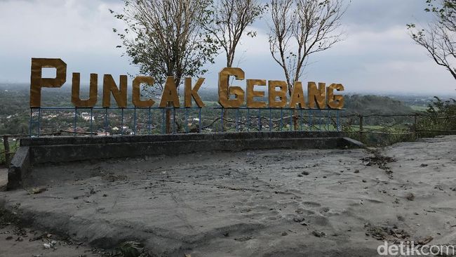 Foto: Puncak Gebang & Puncak Sosok yang Lagi Naik Daun di 