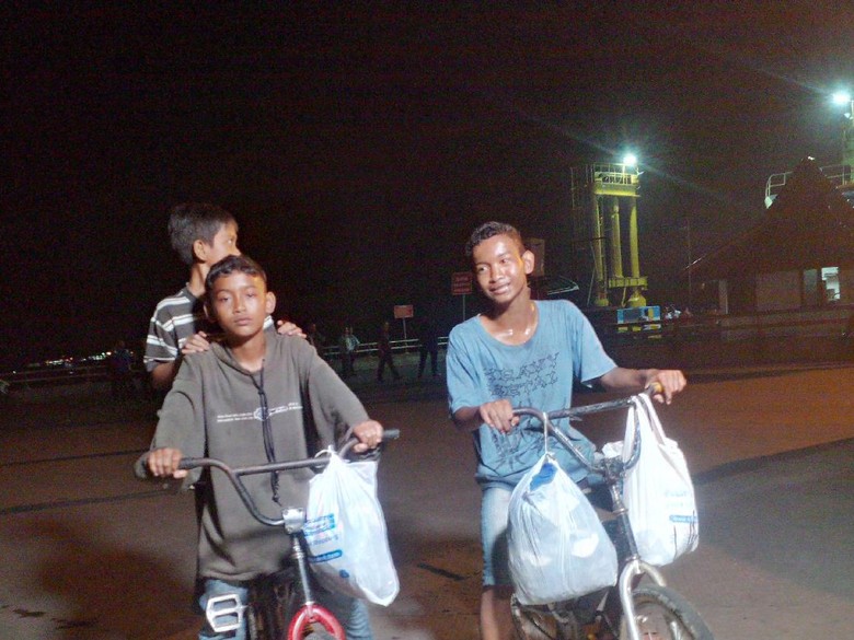 Gowes dari Ogan Ilir ke Tangerang, 3 Bocah Tidur di SPBU