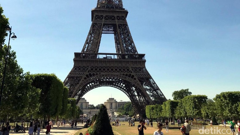 Foto: Menara Eiffel di Paris (Ahmad Toriq/detikTravel) Foto: Menara Eiffel di Paris (Ahmad Toriq/detikTravel)