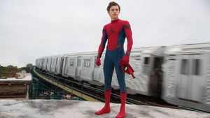 Pengalaman Tom Holland Pakai Thong Saat Berperan Jadi Spiderman