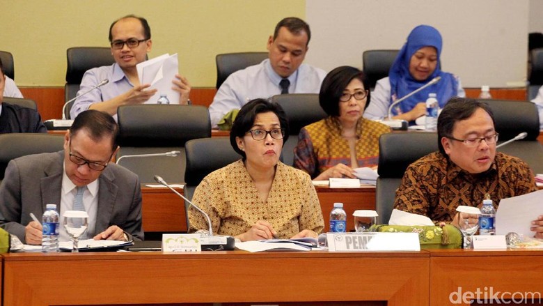 Target Perpajakan Tahun Ini Direvisi Jadi Rp 1.472 T Target Perpajakan Tahun Ini Direvisi Jadi Rp 1.472 T