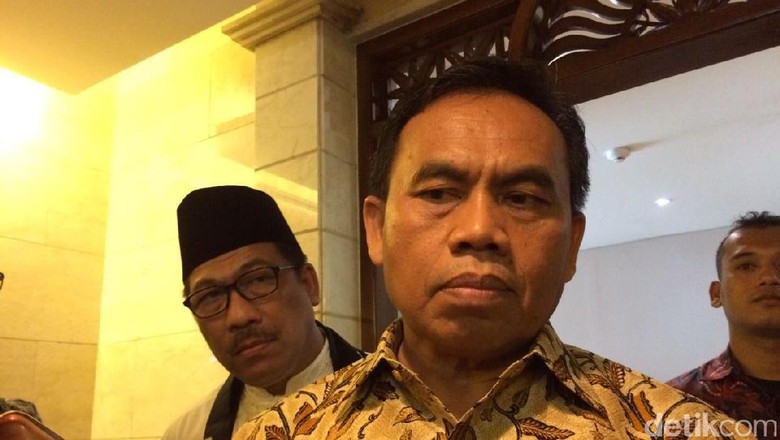 Pemprov Tunggu Permendagri Tentukan Kenaikan Tunjangan DPRD DKI