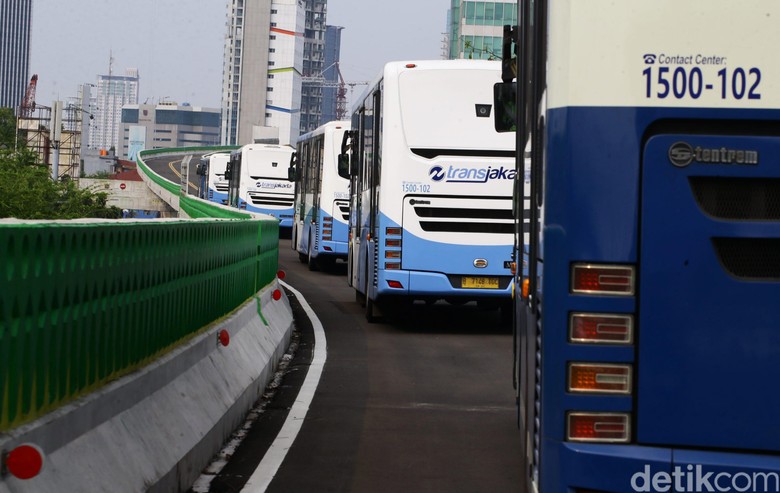 Besok TransJ Koridor 13 Tendean-Ciledug Mulai Beroperasi dan Gratis Besok TransJ Koridor 13 Tendean-Ciledug Mulai Beroperasi dan Gratis