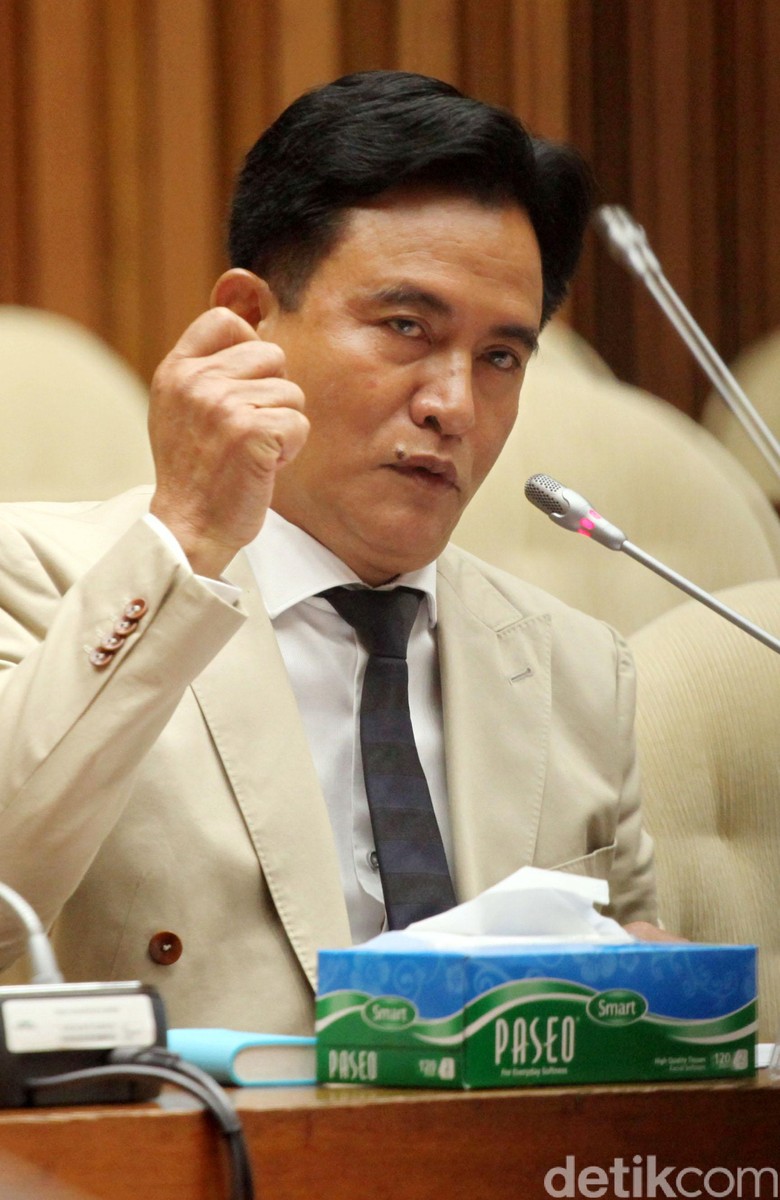 Yusril: Tak Cukup Alasan untuk Buat Perppu Pembubaran Ormas! Yusril: Tak Cukup Alasan untuk Buat Perppu Pembubaran Ormas!