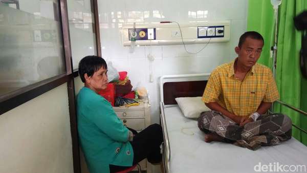 Hendro Pemakan 52 Benda Tajam Sudah Pulang ke Rumah Hendro Pemakan 52 Benda Tajam Sudah Pulang ke Rumah