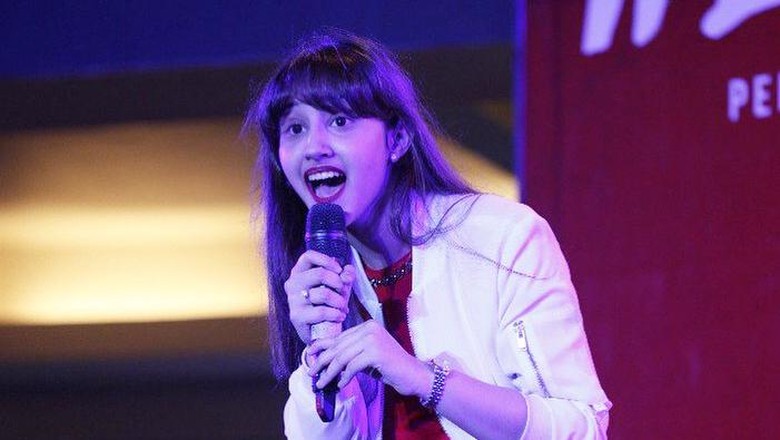 Kritik DPR, Tsamara: Awasi Lembaga Sendiri Saja Belum Bisa Kritik DPR, Tsamara: Awasi Lembaga Sendiri Saja Belum Bisa