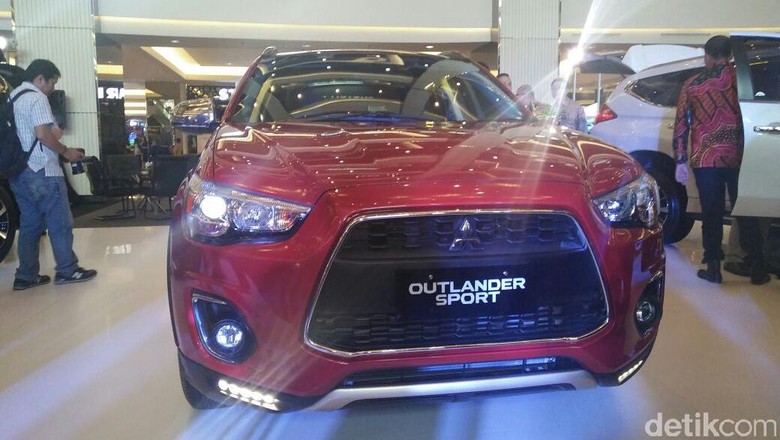 Daftar Aksesoris Baru di Mitsubishi Outlander Sport Daftar Aksesoris Baru di Mitsubishi Outlander Sport