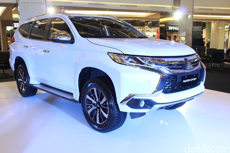 Pajero Sport Warna Putih Lebih Mahal Rp 3 Juta, Ini Alasannya Pajero Sport Warna Putih Lebih Mahal Rp 3 Juta, Ini Alasannya