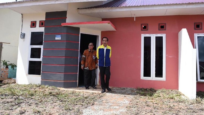 Orang Bisa Beli Rumah DP 1%? Jokowi: Tentu Bisa Orang Bisa Beli Rumah DP 1%? Jokowi: Tentu Bisa
