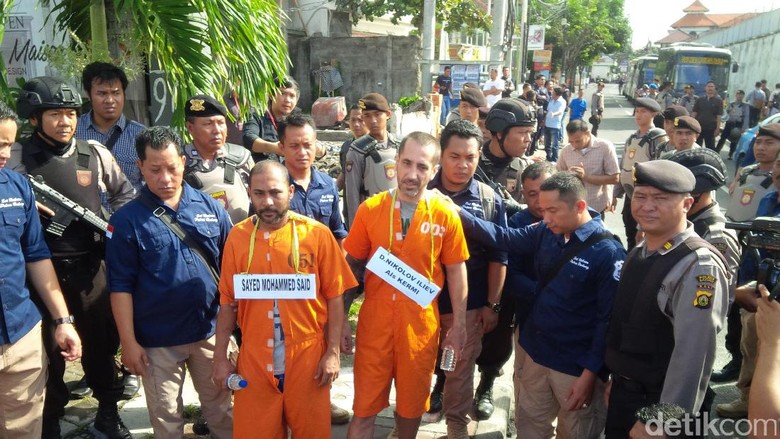 4 Napi WNA Dibantu 2 Orang di Bandara Usai Kabur dari LP Kerobokan 4 Napi WNA Dibantu 2 Orang di Bandara Usai Kabur dari LP Kerobokan