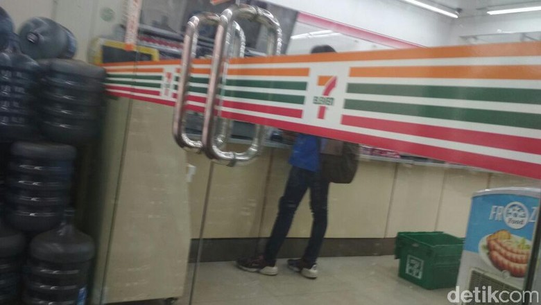7-Eleven Tutup, Manajemen Tak Salahkan Larangan Bir di Minimarket 7-Eleven Tutup, Manajemen Tak Salahkan Larangan Bir di Minimarket