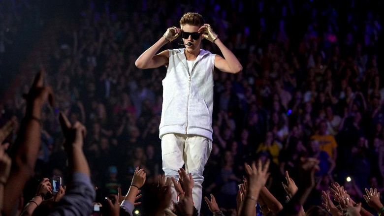 Justin Bieber Ditolak Cewek Seksi Instruktur Fitnes Justin Bieber Ditolak Cewek Seksi Instruktur Fitnes