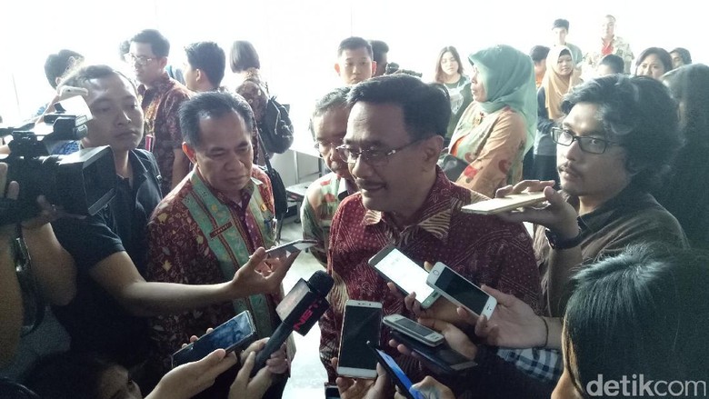 Djarot Dukung Pemerintah Blokir Telegram Djarot Dukung Pemerintah Blokir Telegram
