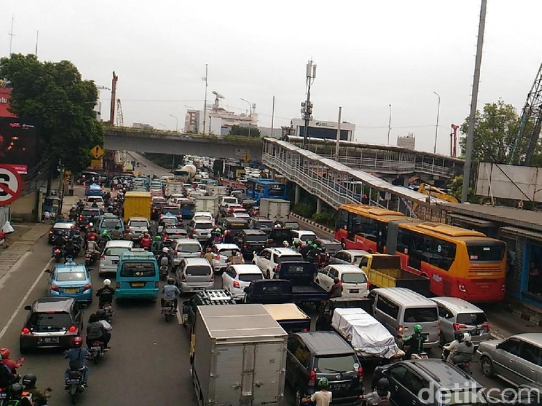 Ini Rekayasa Lalin di Matraman-Salemba yang Berlaku Mulai 20 Juli Ini Rekayasa Lalin di Matraman-Salemba yang Berlaku Mulai 20 Juli