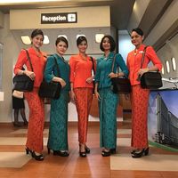 Para Pramugari Lokal yang Bikin Terpikat