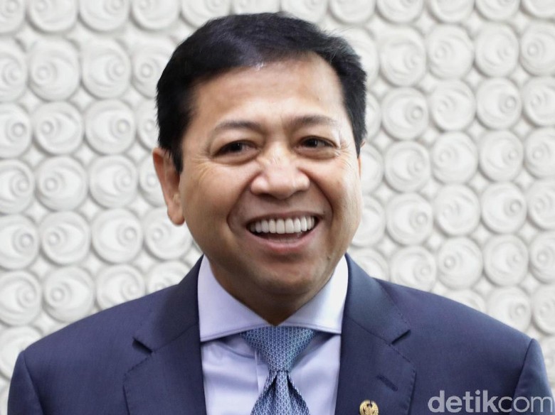 Setya Novanto Dipanggil KPK Sebagai Tersangka Hari Ini Setya Novanto Dipanggil KPK Sebagai Tersangka Hari Ini