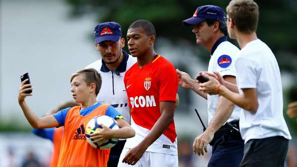 Mbappe Didekati Secara Ilegal, Monaco Siap Lapor ke FIFA Mbappe Didekati Secara Ilegal, Monaco Siap Lapor ke FIFA