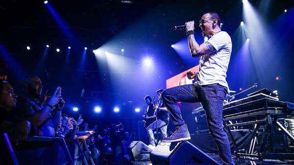 Mengenang Chester Bennington dan Prestasi Musikal Linkin Park Mengenang Chester Bennington dan Prestasi Musikal Linkin Park