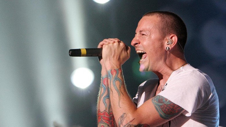 Ilustrasi mendiang Chester Bennington (Junko Kimura/Getty Images) Ilustrasi mendiang Chester Bennington (Junko Kimura/Getty Images)